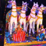 UN DÉFILÉ EXCEPTIONNEL… ET LA NAISSANCE D’UN VÉRITABLE FESTIVAL DES LUMIÈRES !